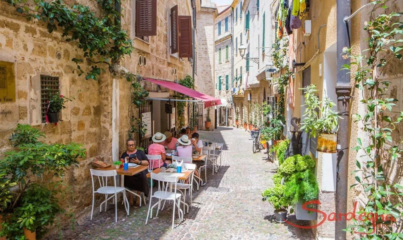 Apartment La Petite Maison Alghero Italy