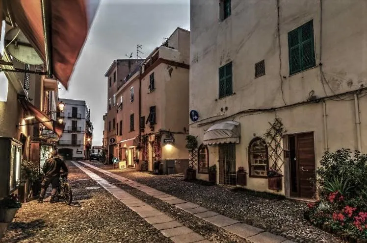 Apartment La Petite Maison Alghero Italy